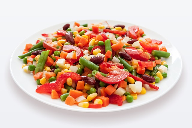 A mixture of vegetables on a white ceramic plate