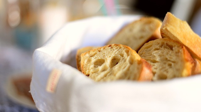 Slices of bread inside a bread basket